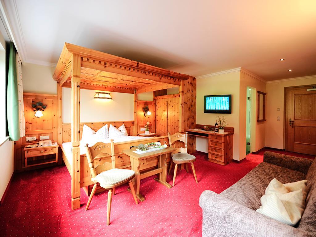 מלון סנט לאונרד אים פיצטל Alpenhof Pitztal מראה חיצוני תמונה